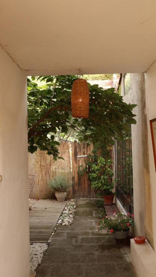 La Summer House Avec Jardin Arles Exterior photo